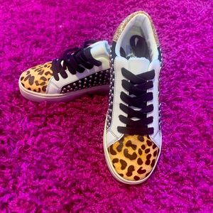 Brand new without box Steve Madden sneakers